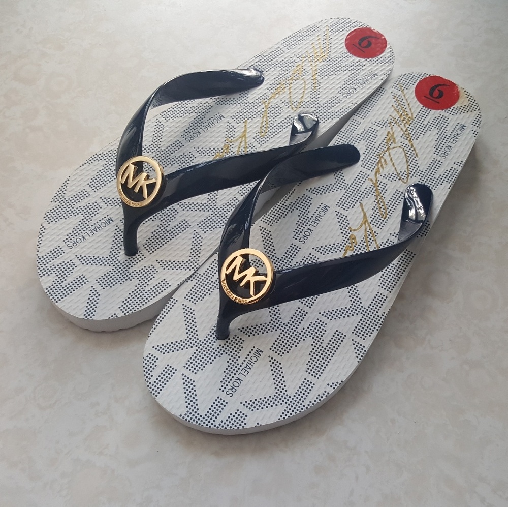 Michael Kors Women's Rubber Flip Flops Size 6M